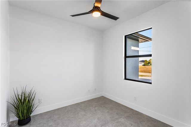 3318 NE 13th PL, Cape Coral, FL 33909