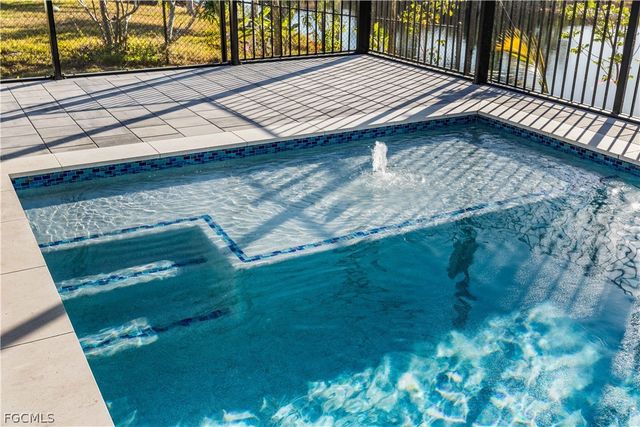 3318 NE 13th PL, Cape Coral, FL 33909