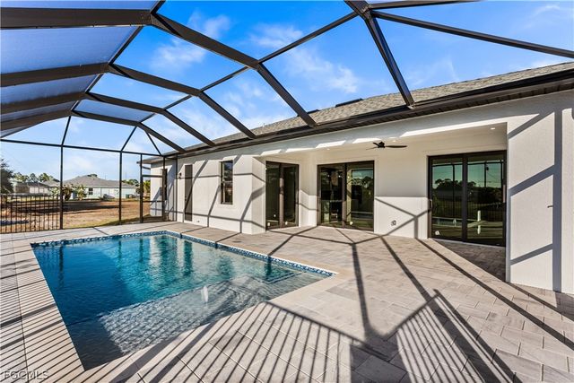 3318 NE 13th PL, Cape Coral, FL 33909