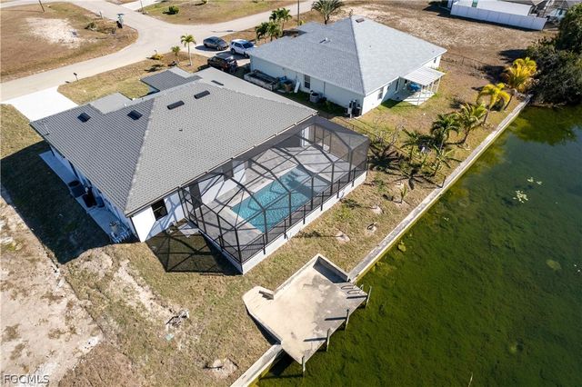 3318 NE 13th PL, Cape Coral, FL 33909