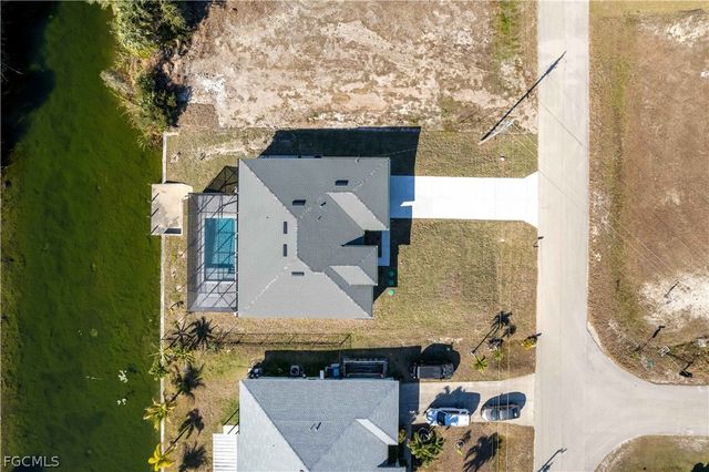 3318 NE 13th PL, Cape Coral, FL 33909