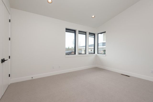 2996 NW Polarstar Court Lot 24, Bend, OR 97703