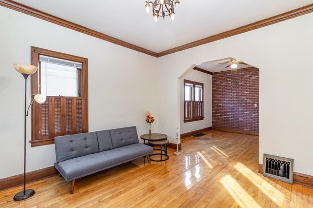 1723 3rd Avenue N, Minneapolis, MN 55405