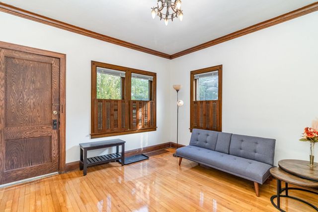 1723 3rd Avenue N, Minneapolis, MN 55405