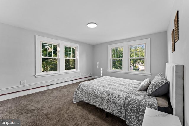 2038 NAAMANS CREEK RD, Upper Chichester, PA 19061