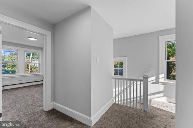 2038 NAAMANS CREEK RD, Upper Chichester, PA 19061