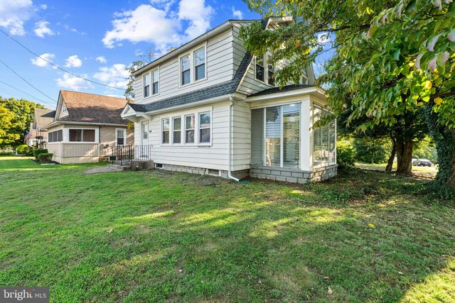 2038 NAAMANS CREEK RD, Upper Chichester, PA 19061