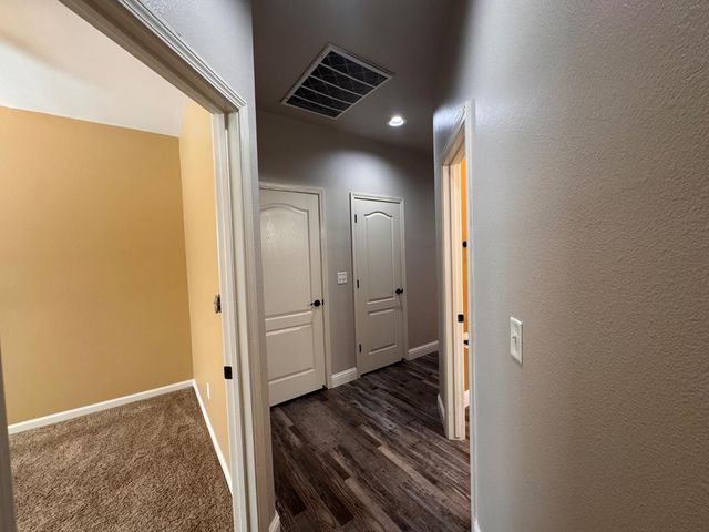 2949 E Palisade Dr, Fresno, CA 93720