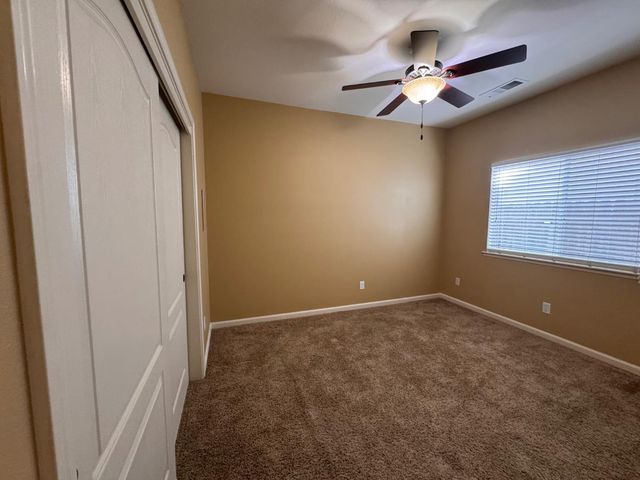 2949 E Palisade Dr, Fresno, CA 93720