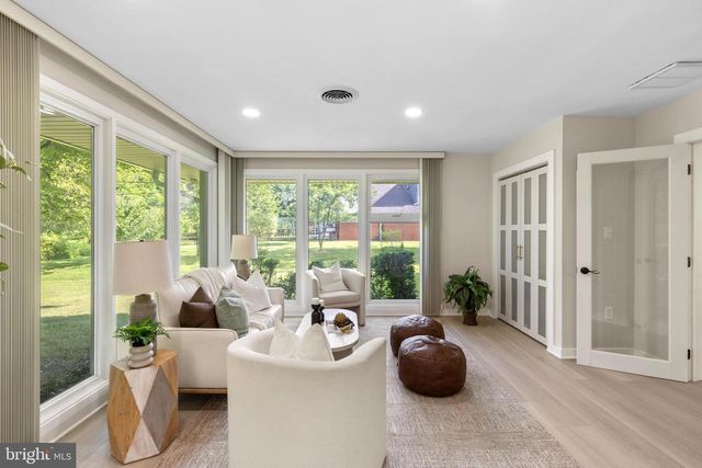 7900 IVY LN, Pikesville, MD 21208