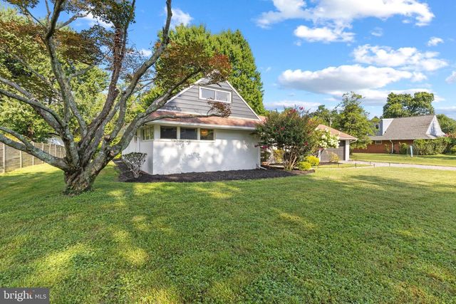 7900 IVY LN, Pikesville, MD 21208