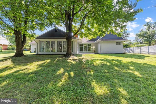 7900 IVY LN, Pikesville, MD 21208