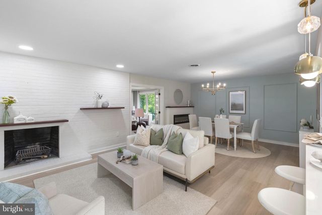 7900 IVY LN, Pikesville, MD 21208