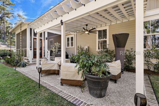 61 Winding Oak Dr, Okatie, SC 29909