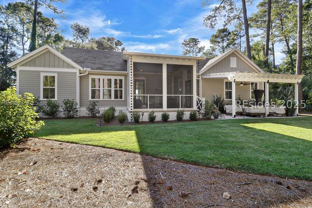 61 Winding Oak Dr, Okatie, SC 29909