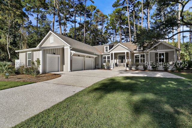 61 Winding Oak Dr, Okatie, SC 29909