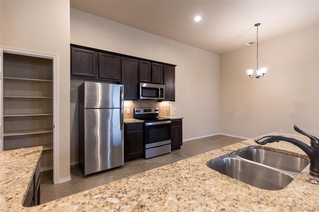 515 Jack Rabbit LN A, Buda, TX 78610