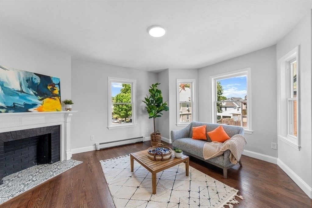 2 Westerly St 3, Boston, MA 02130