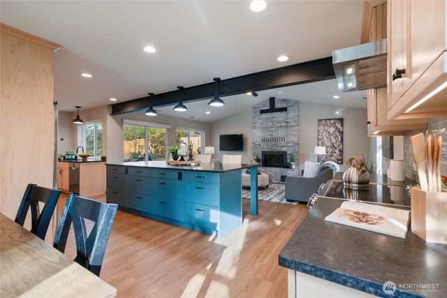 2273 214th Place SW, Brier, WA 98036