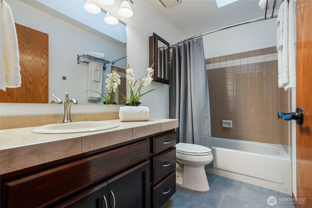 2273 214th Place SW, Brier, WA 98036