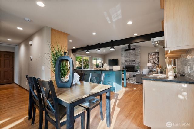 2273 214th Place SW, Brier, WA 98036