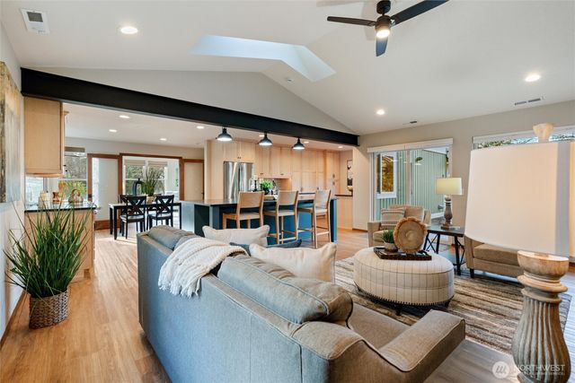 2273 214th Place SW, Brier, WA 98036