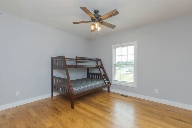 1053 English Garden, Lawrenceburg, KY 40342