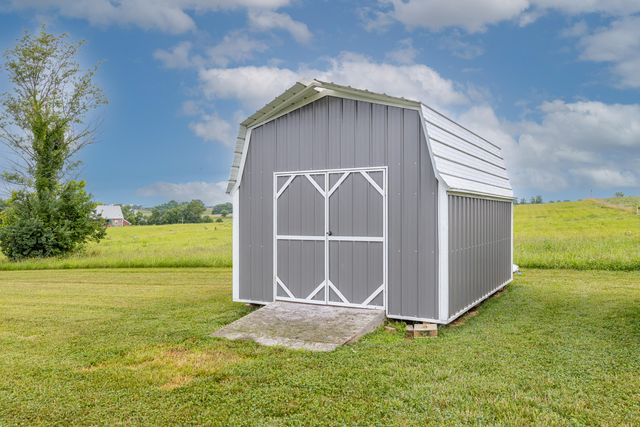 1053 English Garden, Lawrenceburg, KY 40342