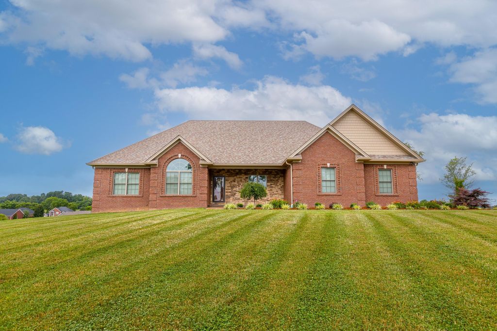 1053 English Garden, Lawrenceburg, KY 40342