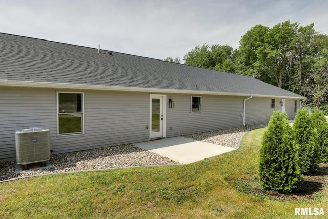 2807 N 23RD Street, Quincy, IL 62305