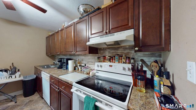 138 Main Street, Somers, CT 06071