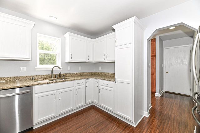 N88W18115 Duke STREET, Menomonee Falls, WI 53051
