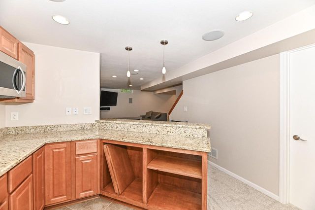 N88W18115 Duke STREET, Menomonee Falls, WI 53051