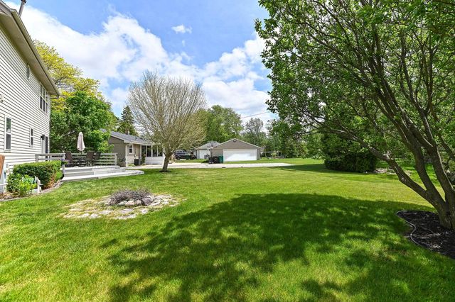 N88W18115 Duke STREET, Menomonee Falls, WI 53051