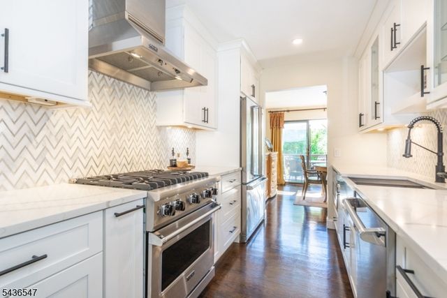 5 Tulip Ln, Harding Twp., NJ 07960