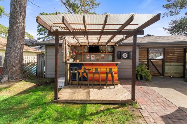 3804 September Drive, Baytown, TX 77521