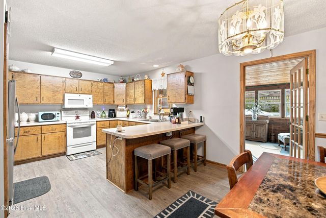 998 Trevino Road, Southport, NC 28461