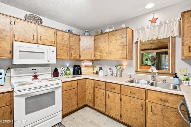 998 Trevino Road, Southport, NC 28461