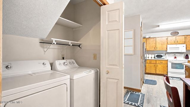 998 Trevino Road, Southport, NC 28461