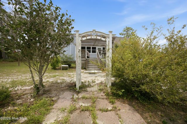 998 Trevino Road, Southport, NC 28461