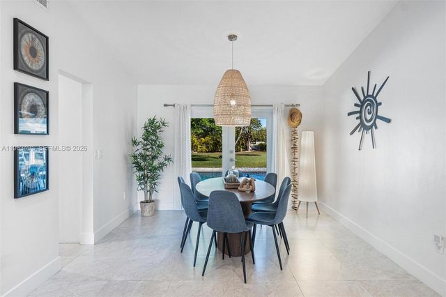 7231 SW 174th St, Palmetto Bay, FL 33157