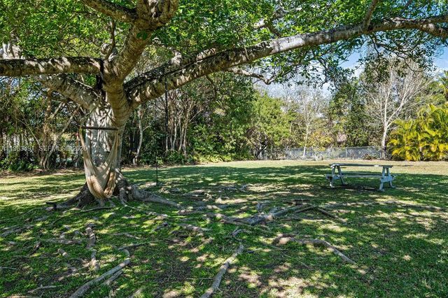 7231 SW 174th St, Palmetto Bay, FL 33157