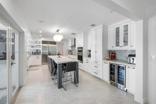 7231 SW 174th St, Palmetto Bay, FL 33157