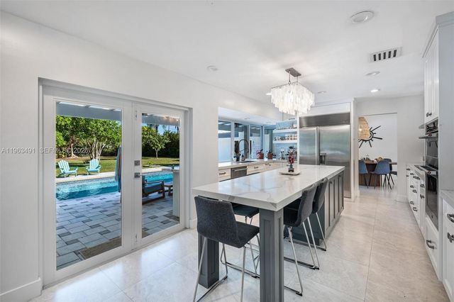 7231 SW 174th St, Palmetto Bay, FL 33157