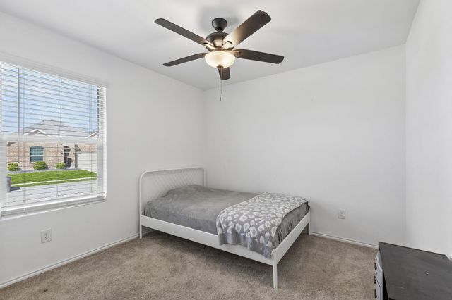 1810 River Crossing Drive, Anna, TX 75409