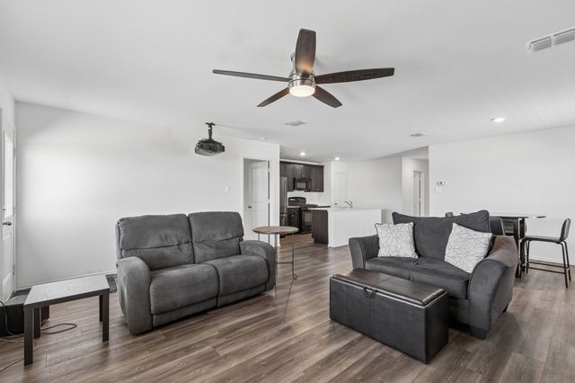 1810 River Crossing Drive, Anna, TX 75409