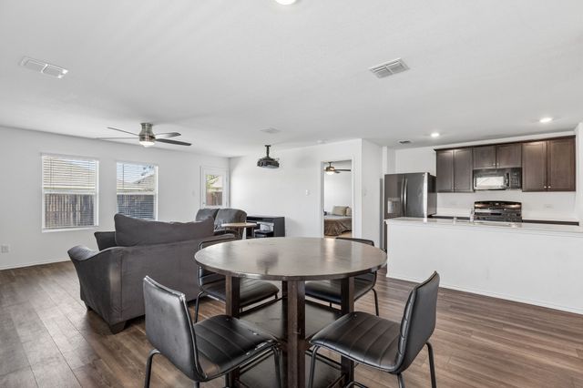 1810 River Crossing Drive, Anna, TX 75409