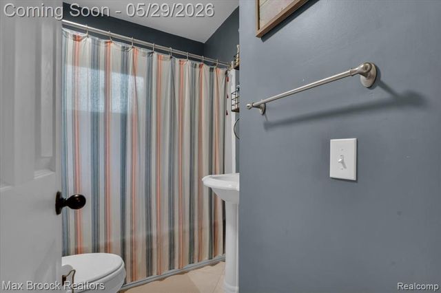 1207 Hoffman Avenue, Royal Oak, MI 48067