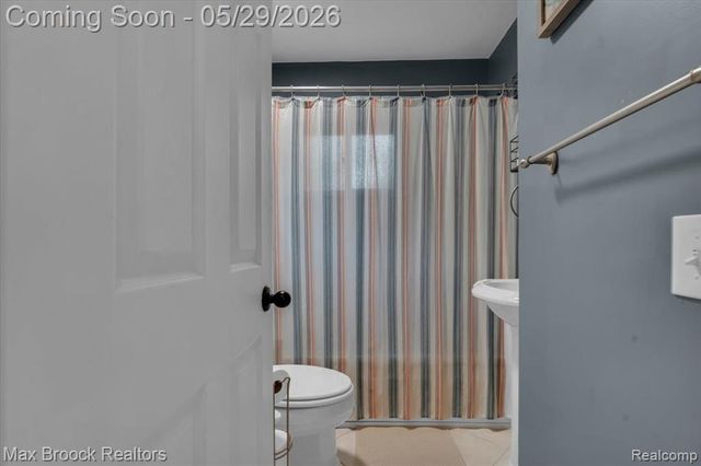 1207 Hoffman Avenue, Royal Oak, MI 48067