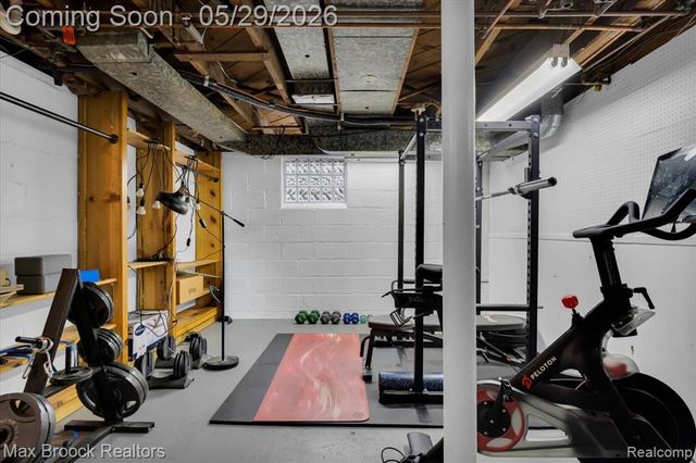 1207 Hoffman Avenue, Royal Oak, MI 48067